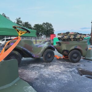 Deutsch-Amerikanisches Volksfest Grafenwöhr 2024 - Bobby Car der Bundeswehr.