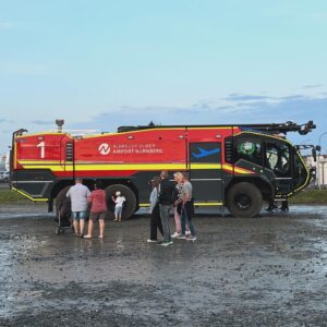 Deutsch-Amerikanisches Volksfest Grafenwöhr 2024 - Flughafenlöschfahrzeug Panther des Airport Nürnberg.